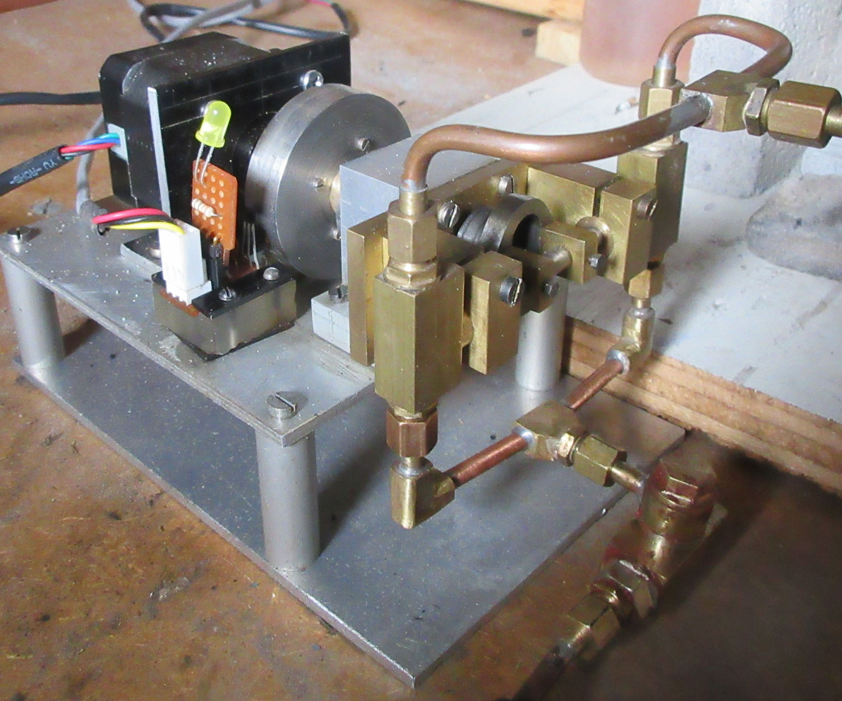 Fuel pump IMG_0930 ver2.jpg
